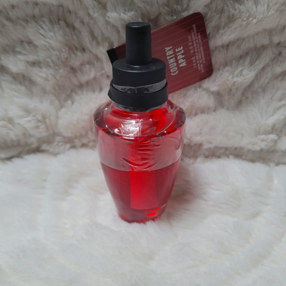 BBW White Barn Country Apple Wallflower Refill Bulb New OOS - Picture 3 of 10